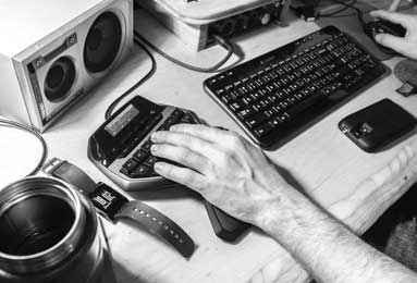 西甲：皇马VS赫罗纳，豪门底蕴PK青春风暴，谁能笑到最后？